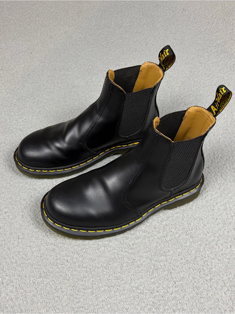 Dr. Martens Chelsea Boots Unisex Women 7 Men 6 Black Leather Yellow Accents 2976